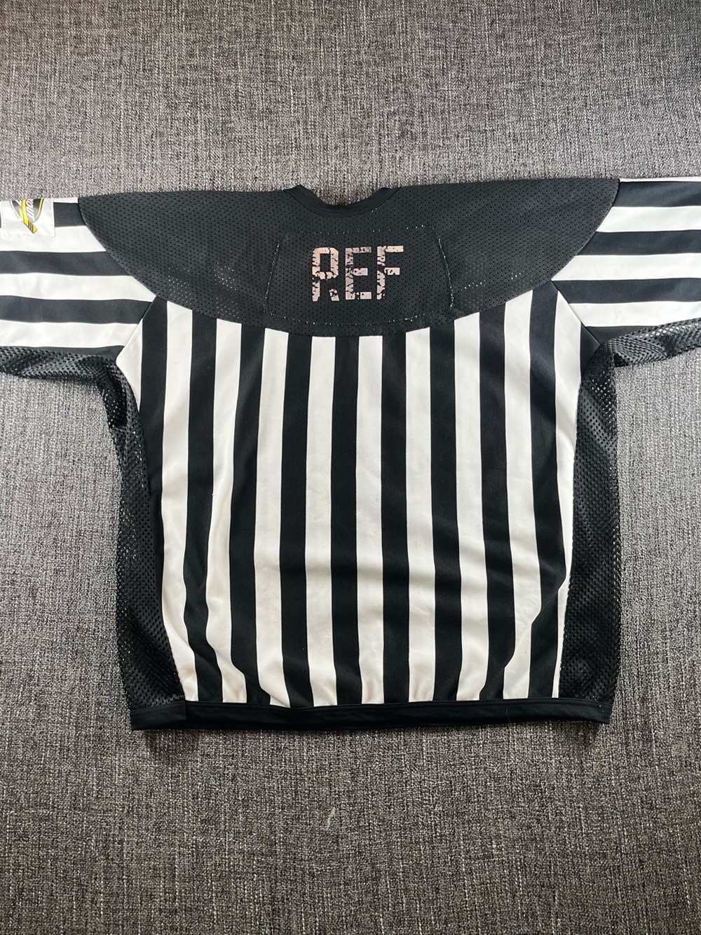 NHL refs jersey, 97 breakout tour series, vintage, Y2K